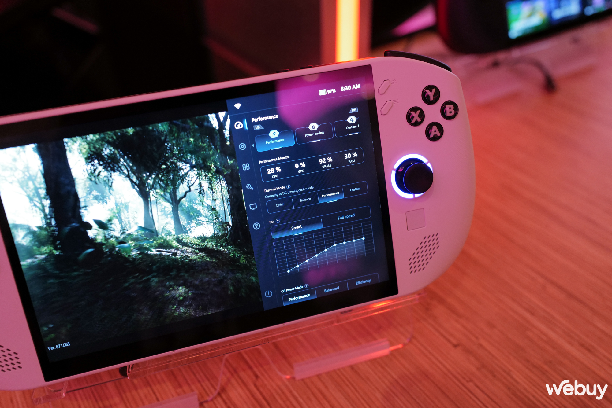 Lenovo hợp tác với Valve để phát triển đối thủ cho Steam Deck: máy chơi game Legion Go S mới sẽ chạy SteamOS, giá chỉ 499 USD- Ảnh 4. Lenovo hợp tác với Valve để phát triển đối thủ cho Steam Deck: máy chơi game Legion Go S mới sẽ chạy SteamOS, giá chỉ 499 USD- Ảnh 4.